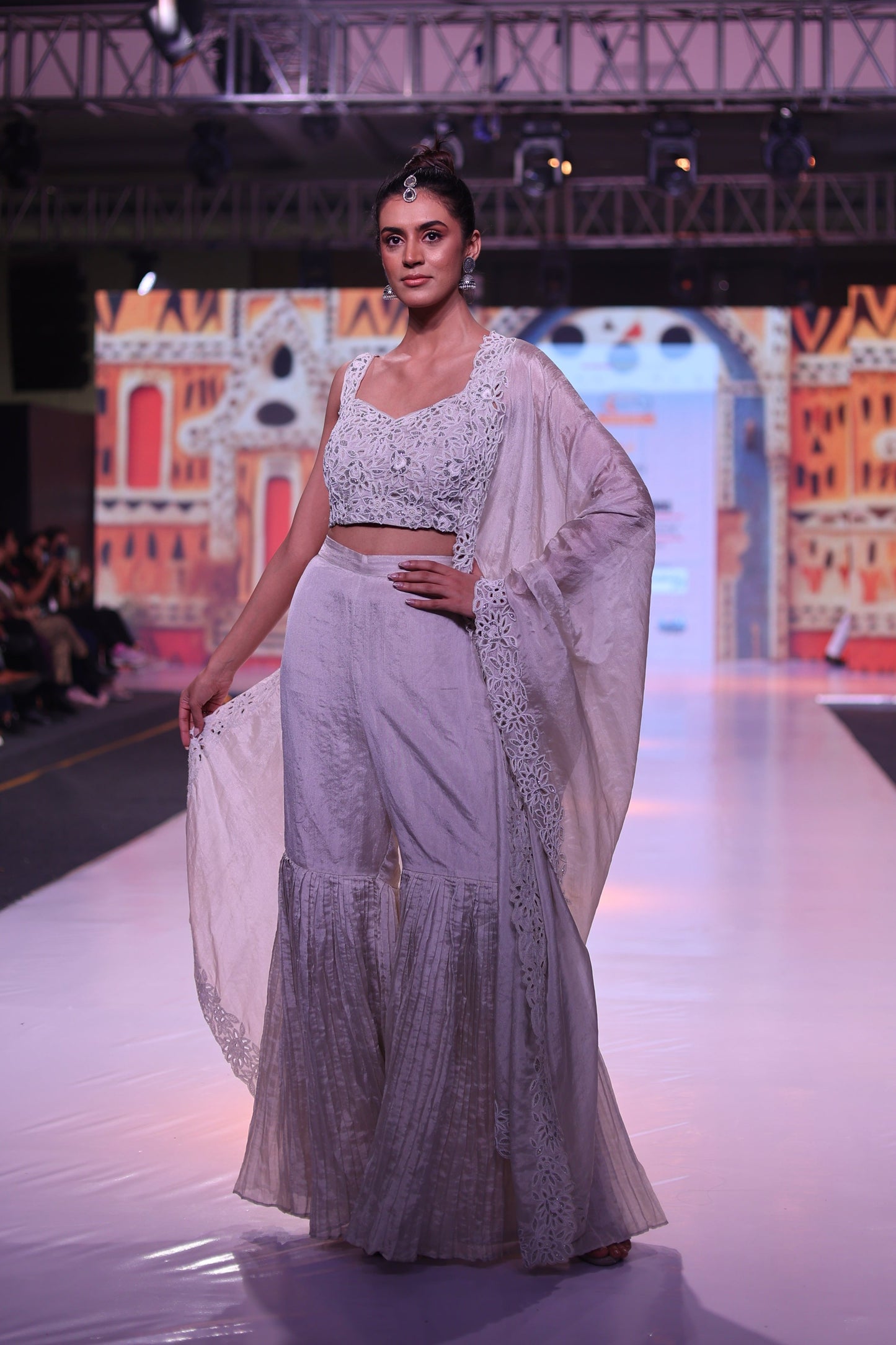 Elegant Tissue Sahara Set with Cut Work Detailing